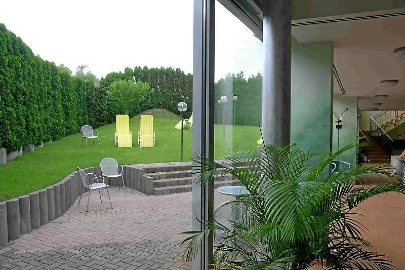 Sport- Und Tagungshotel Kenzingen-1
